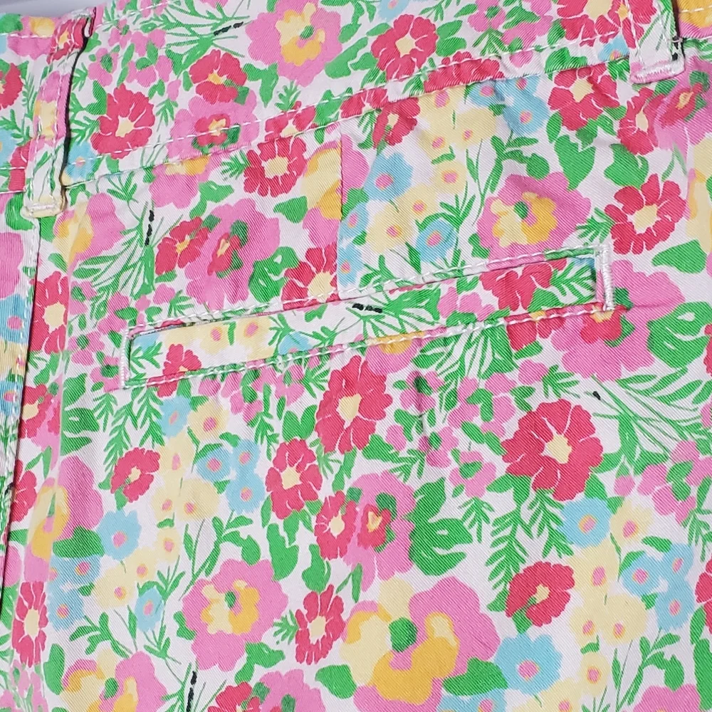 Lilly Pulitzer Resort White Gardens By the Sea Bright Floral Walsh Shorts size 2